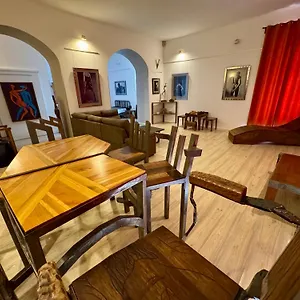 https://lupinos-gallery-apartment-old-town-zadar.hotelinzadar.com